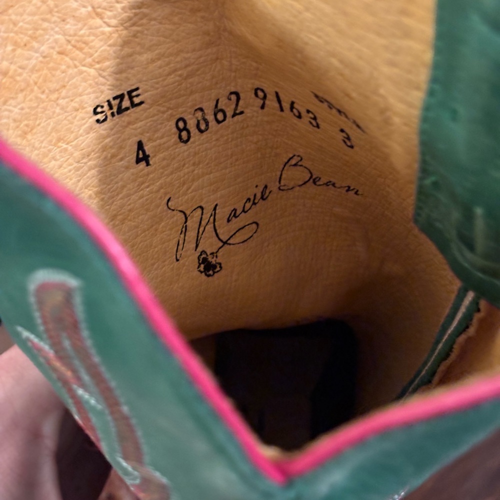MACIE BEAN LIKE NEW GIRLS SIZE 4 BOOTS - Picture 6 of 9